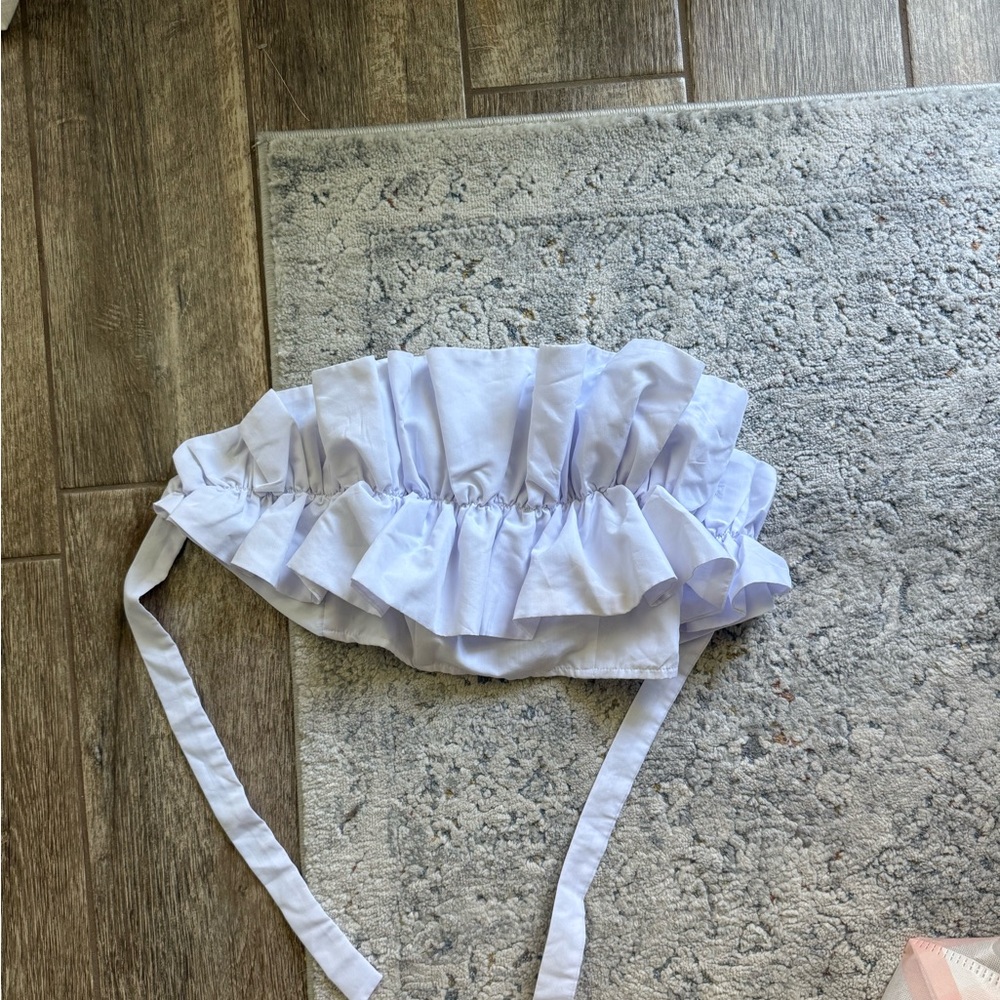 Do + Be White Ruffled Crop Top